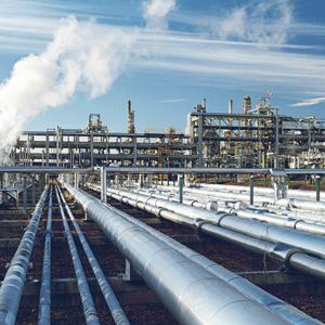Branche Öl, Gas&Energie: Darstellung von Rohren in einer Raffinierie